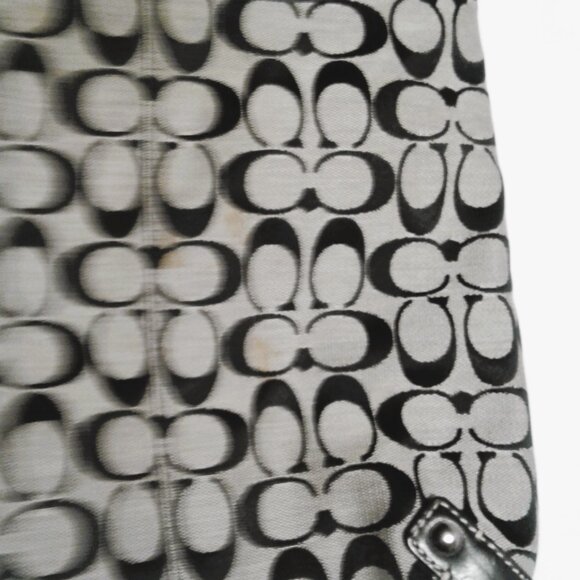 Coach Signature Canvas Leather Hobo Shoulder Bag grey color, Medium. - Picture 3 of 6